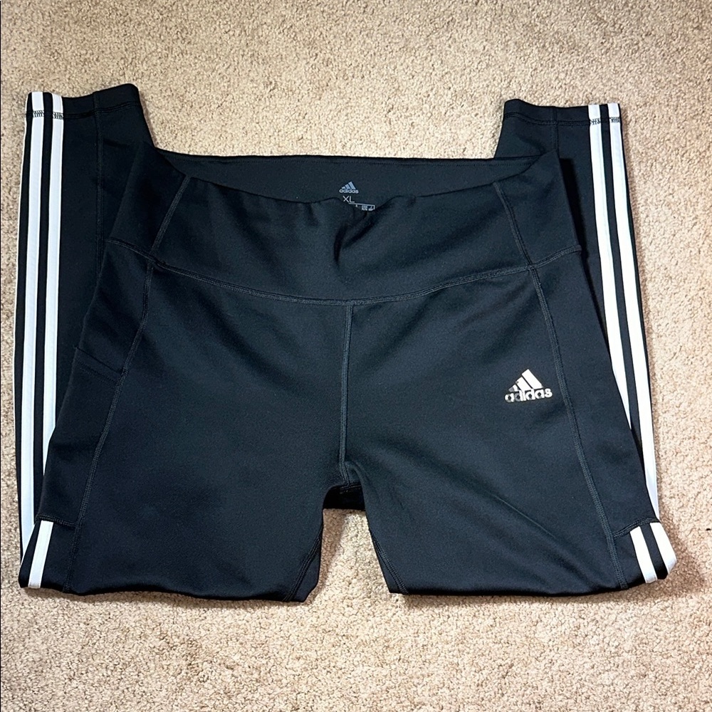 Women’s Adidas Aeroready Black leggings with side pocket